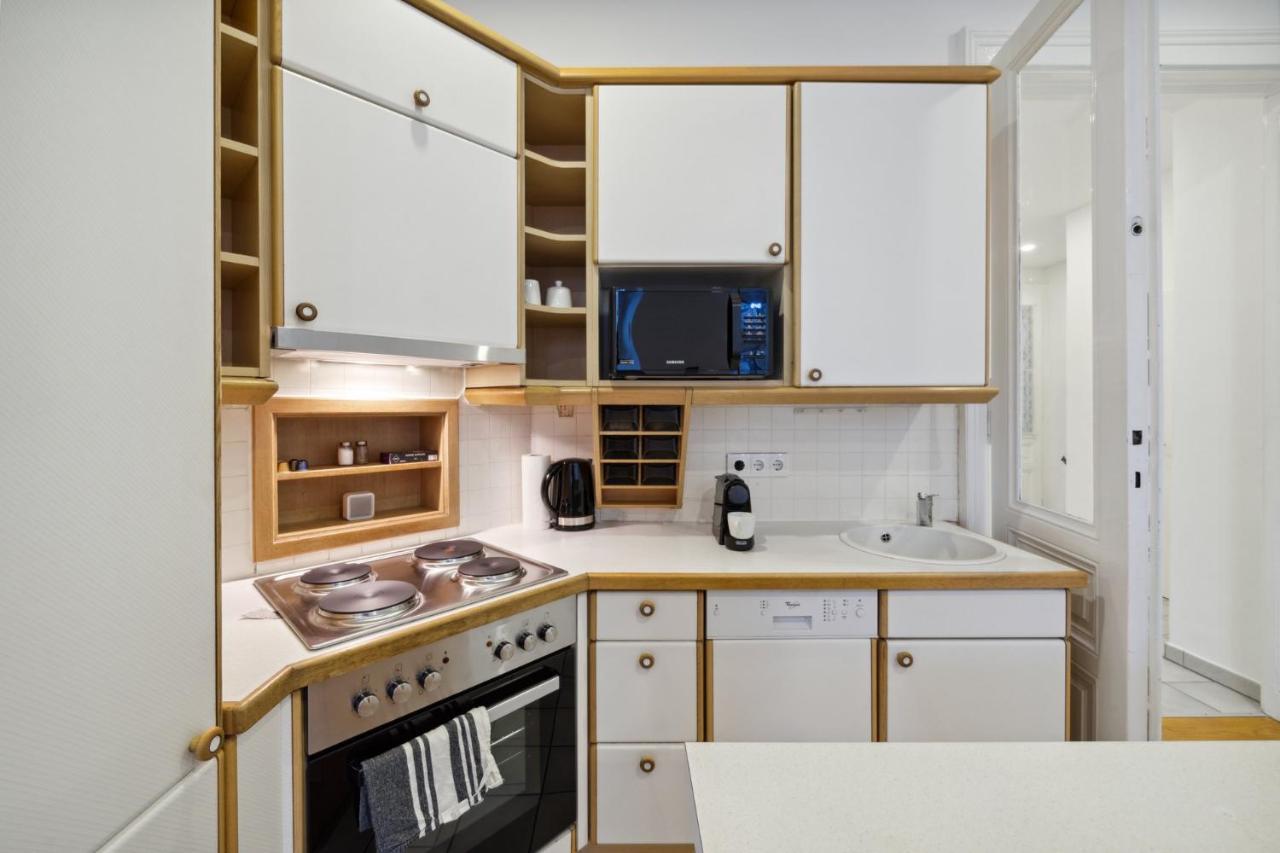 Big Spacious Central Apartment In Wina Bagian luar foto
